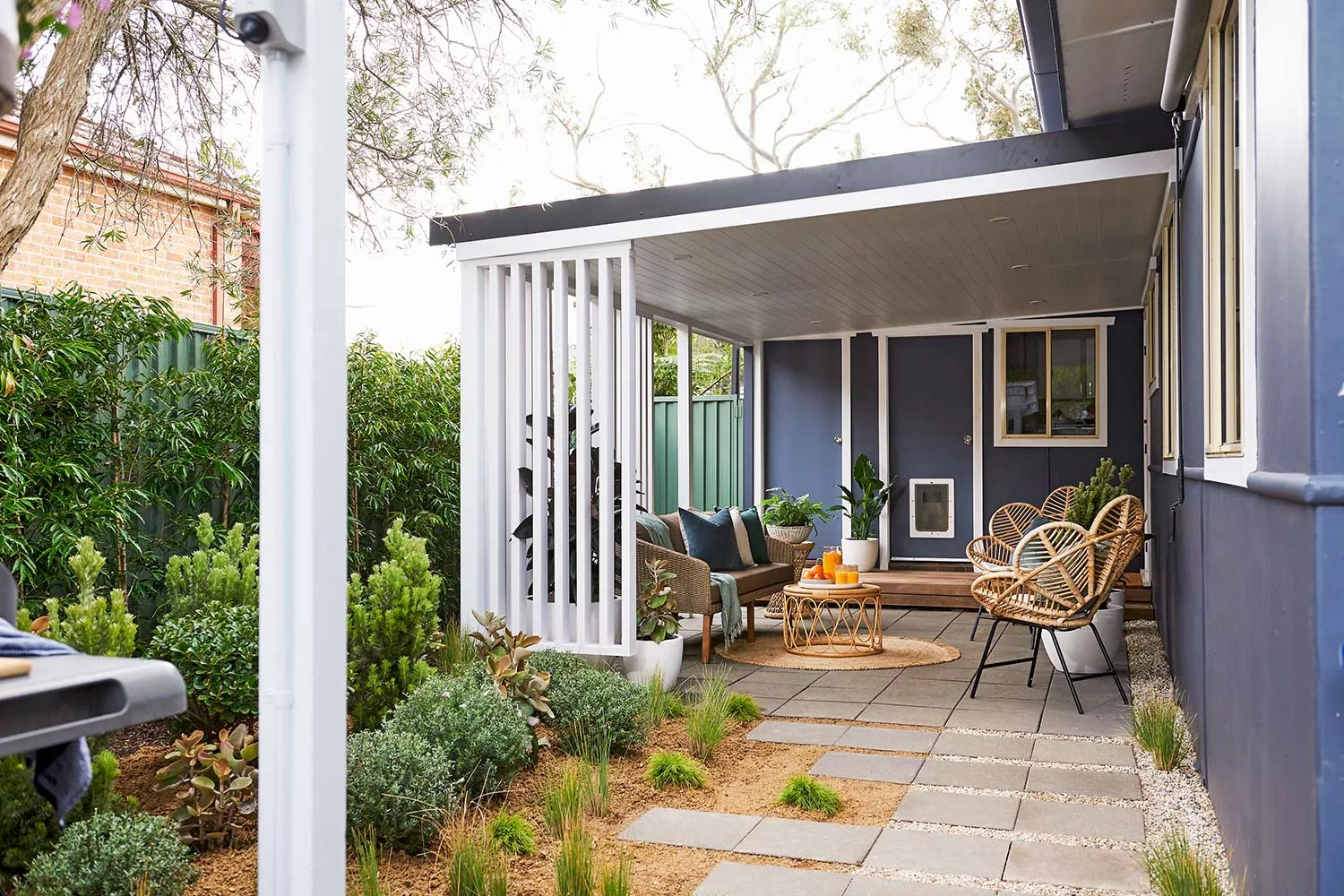 Outdoor room pergola