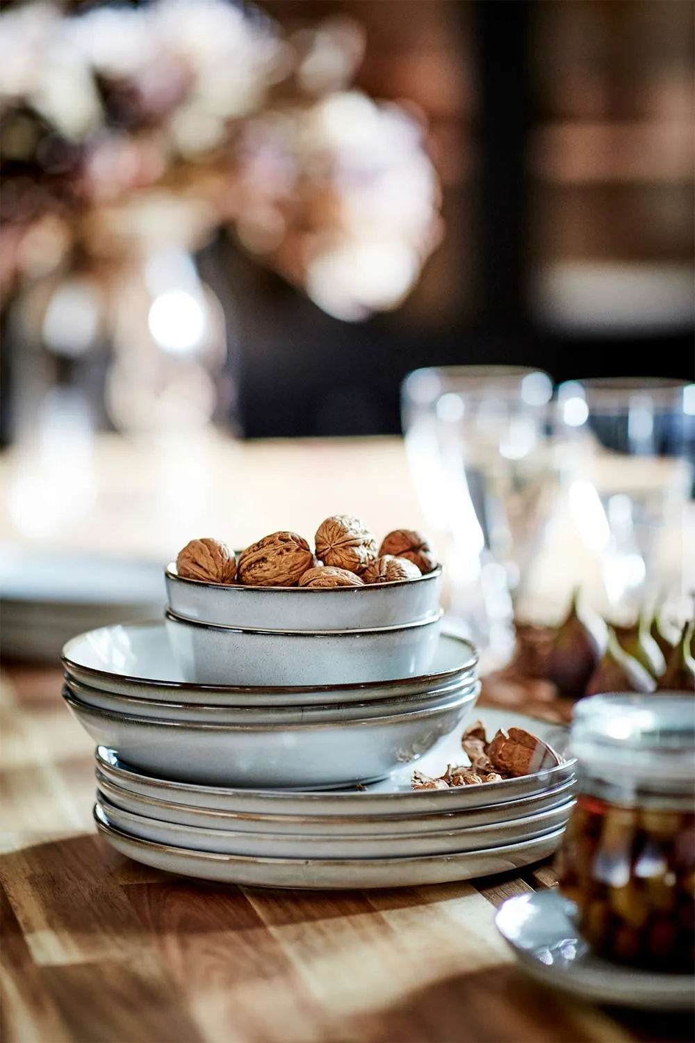 Ikea Gladelig dinnerware
