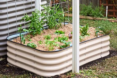 How to install a raised herb garden bed