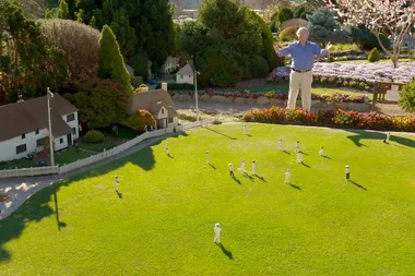 Graham visits Cockington Green Gardens