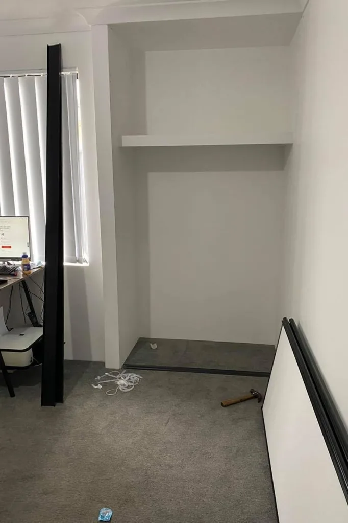empty nook before renovating