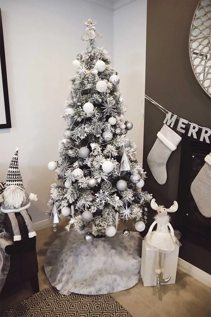 white snowy tree