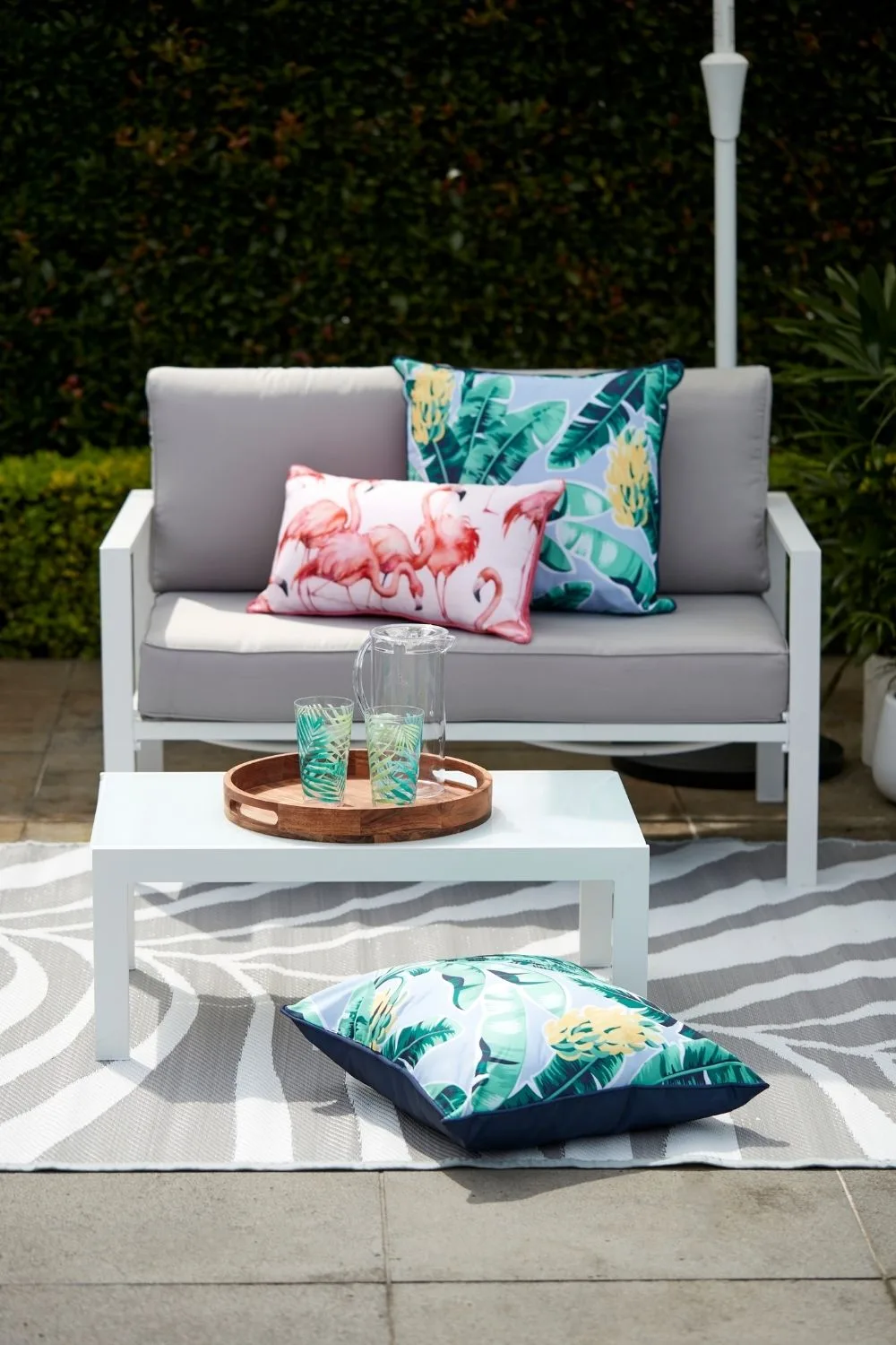 Outdoor pillows kmart best sale