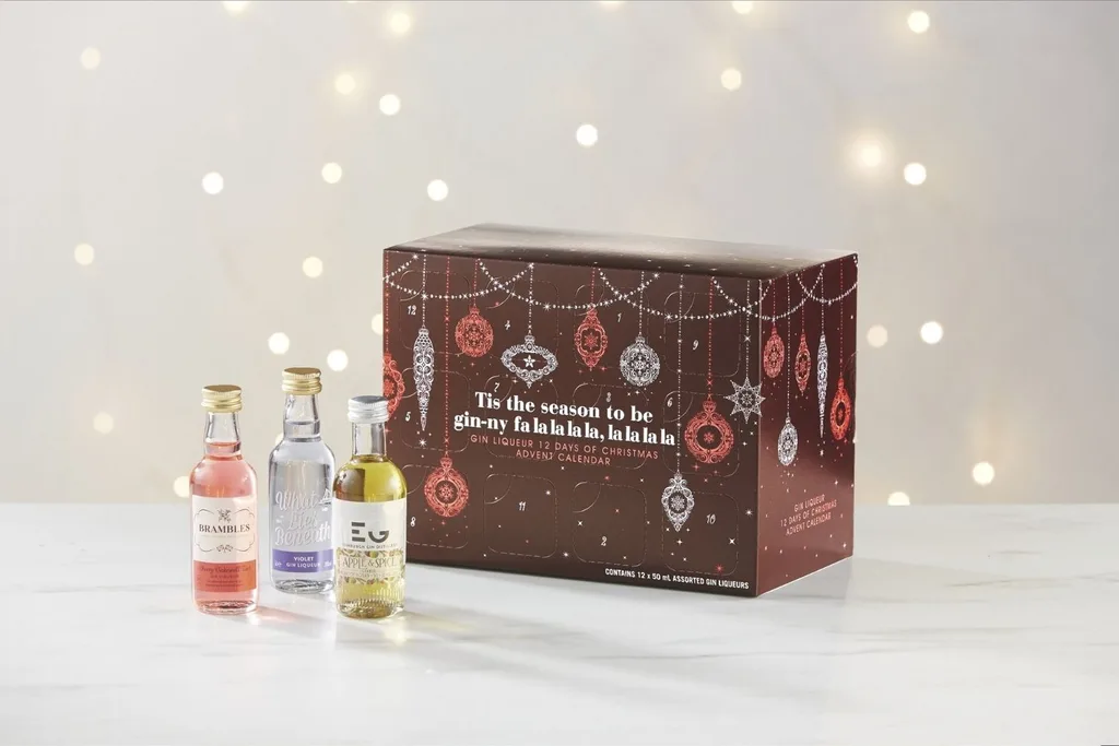 red gin liqueur box with three samples