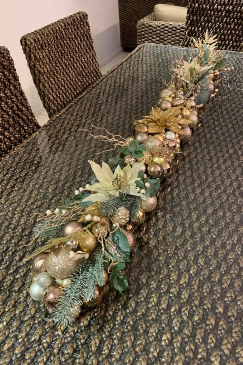 gold garland