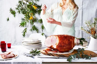 Christmas fig-glazed ham