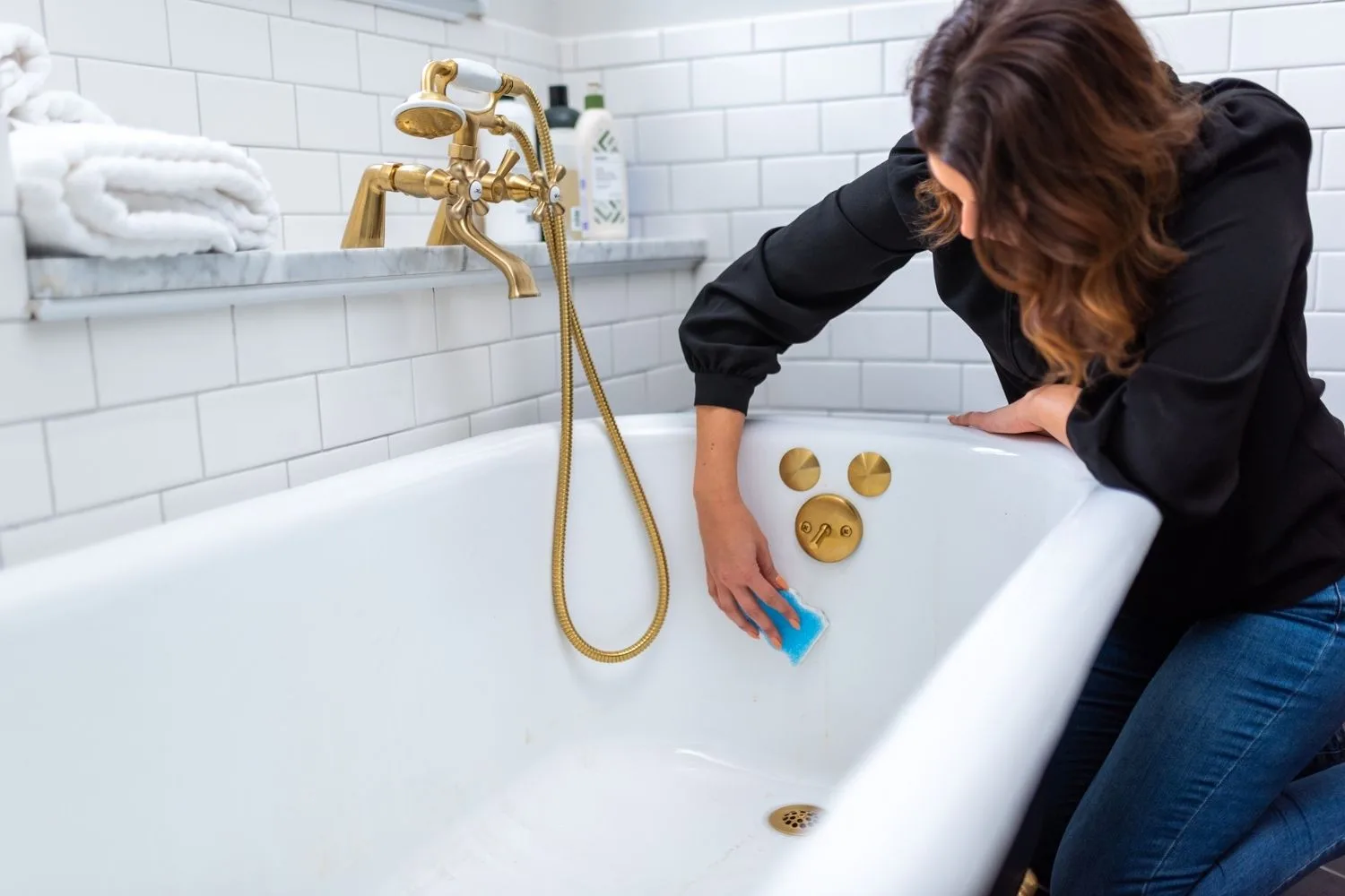 The $5 smiley sponge sending shoppers into a frenzy