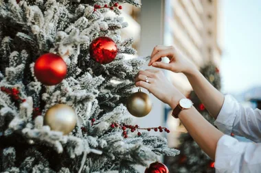 When should you take down your Christmas tree?