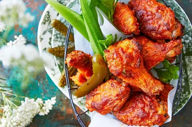 Spicy chicken drumettes with yoghurt ranch dressing