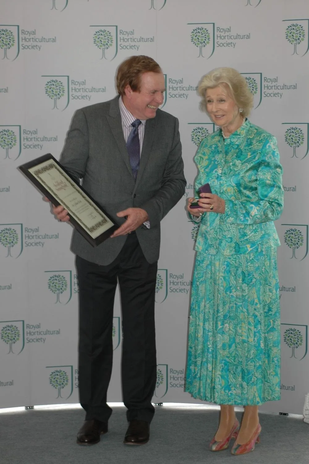 graham recieving an award