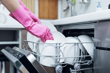7 unexpected ways to clean your house using dishwashing tablets