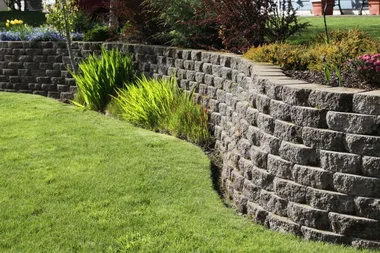 Retaining walls: how to choose the right material for the job