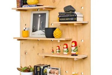 How to make a pegboard shelf