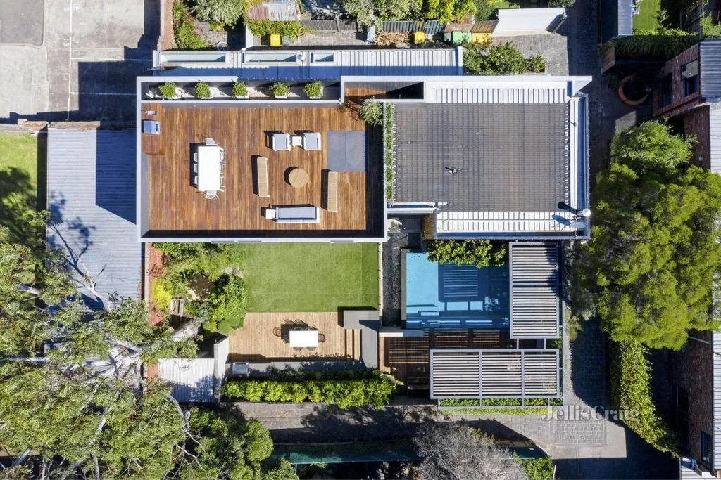 birdseye view of hosue