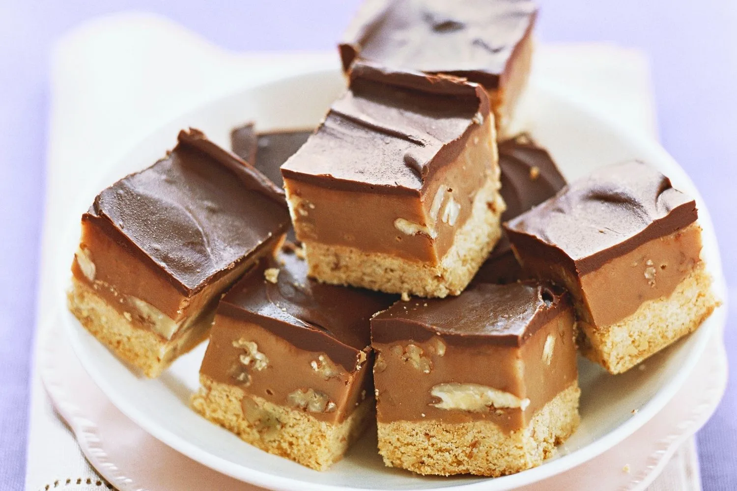 Walnut Caramel Slice