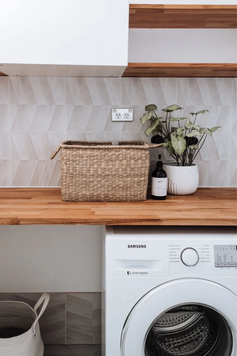 Knowing how to clean a front load washing machine is important to make sure your laundry gets cleaned.