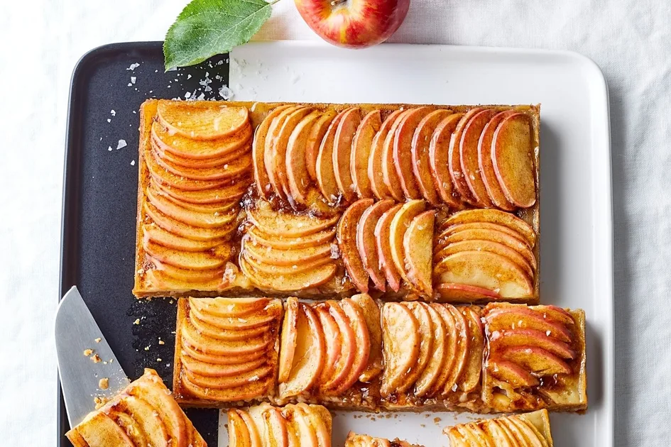 Apple-brown butter bars Recipe | Better Homes & Gardens Australia