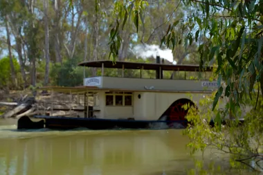 Johanna and Karen’s mighty Murray River road trip