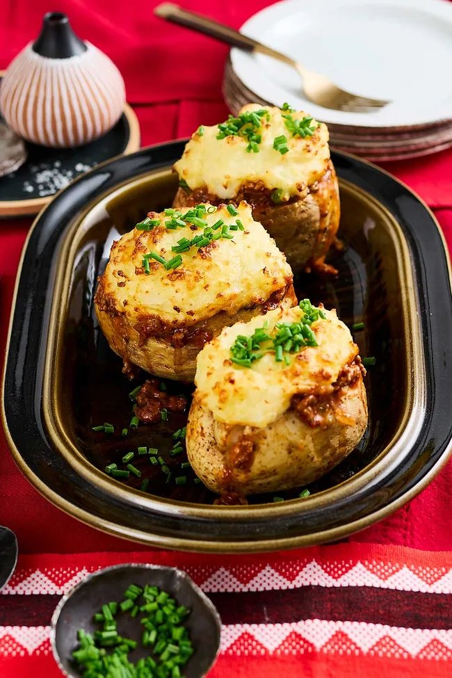 Cottage pie jacket potatoes