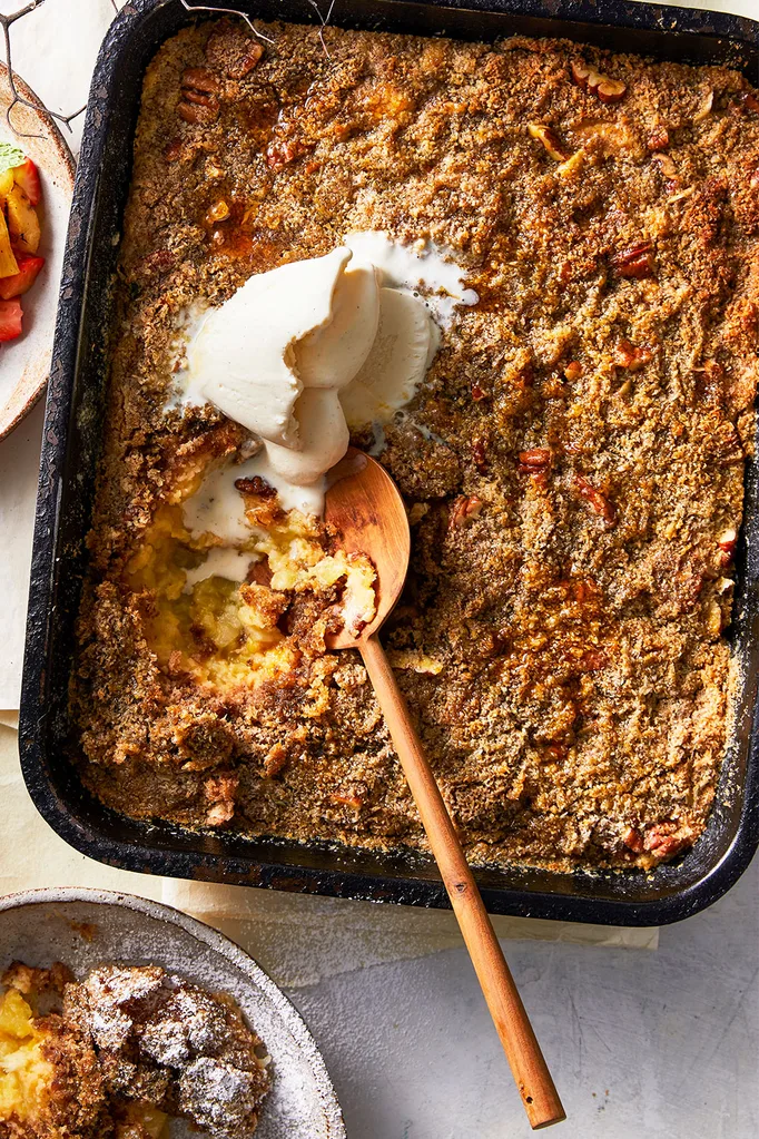Hummingbird dump cake