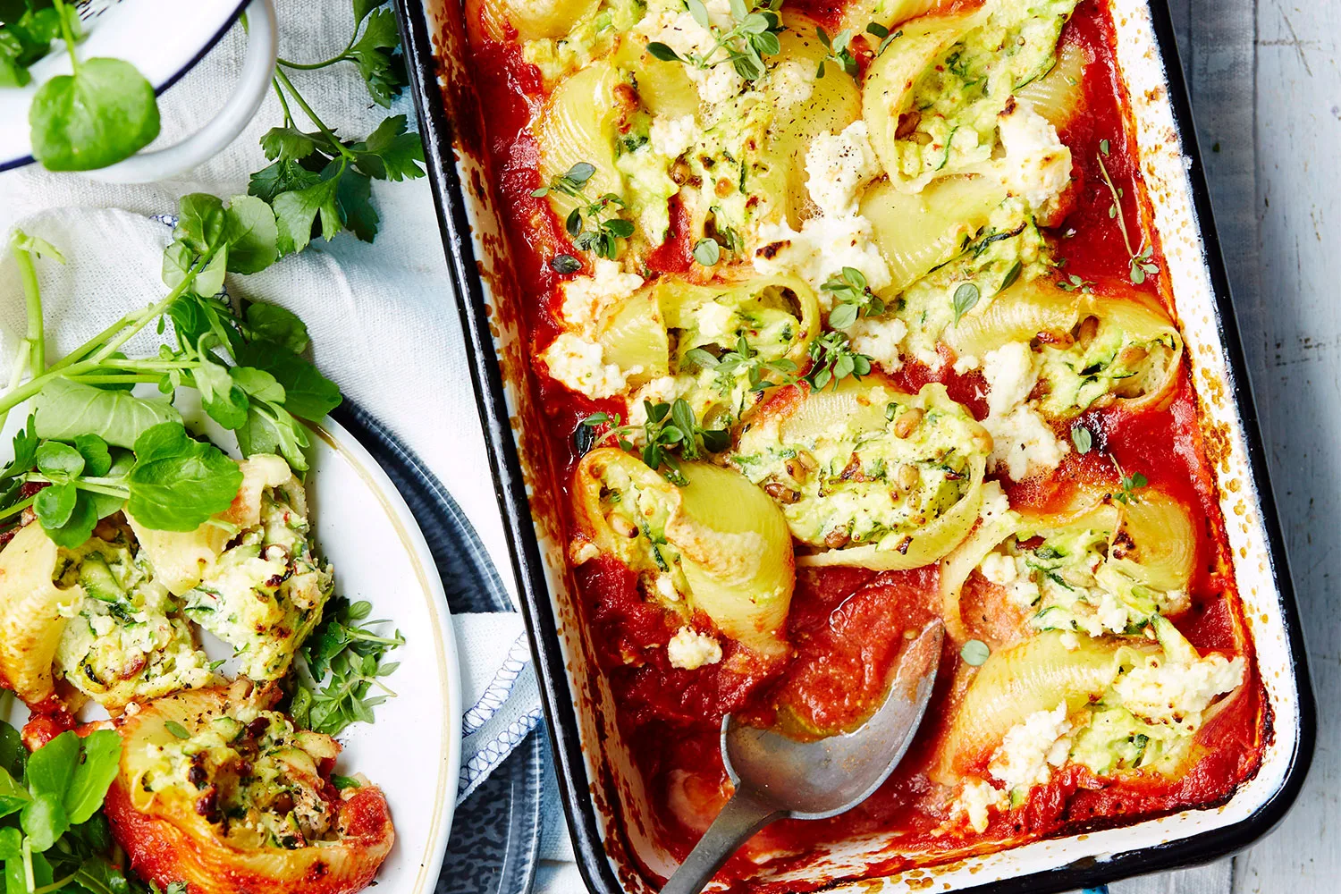 Spicy zucchini and ricotta pasta shells.