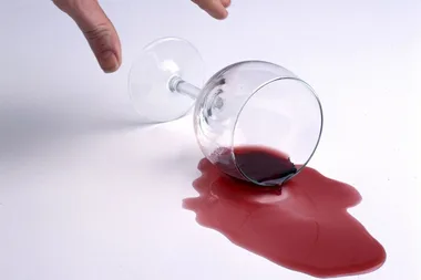 How to remove red wine stains
