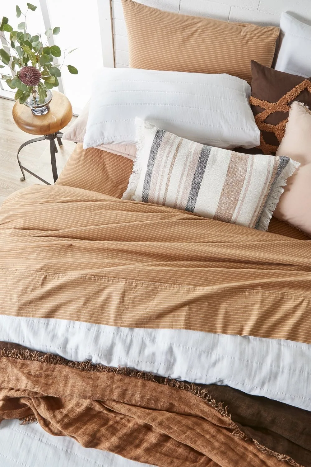neale-whitaker-bedding