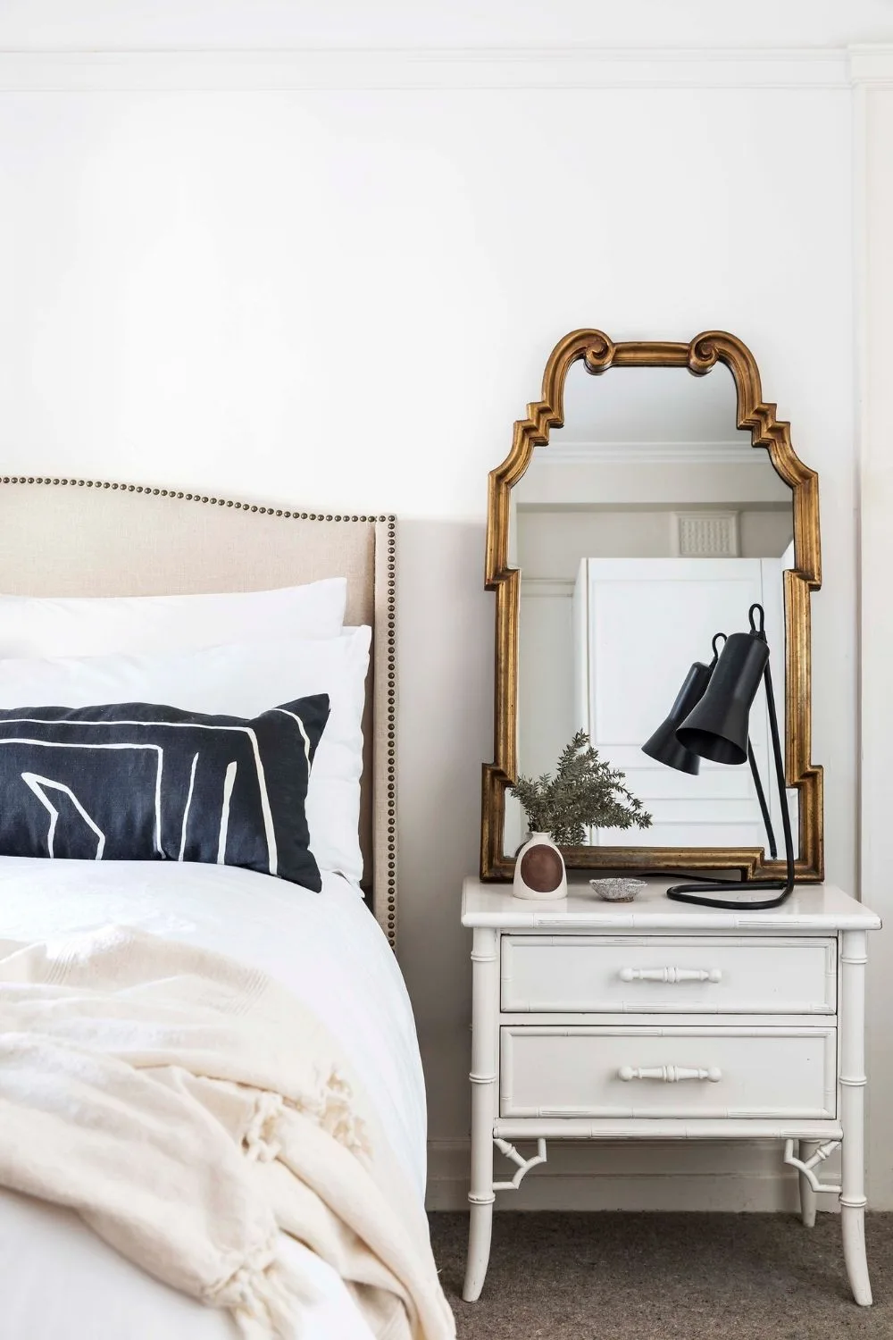 metal-bedroom
