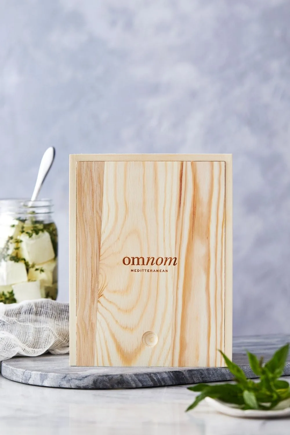 omnom-box