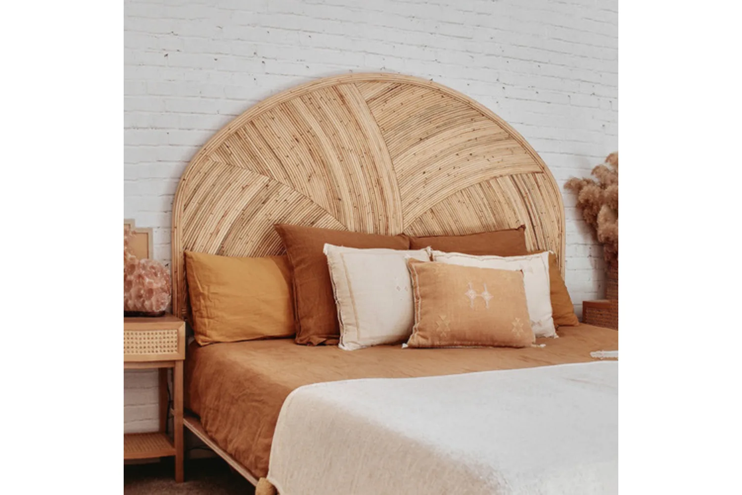 https://www.templeandwebster.com.au/Curved-Cuba-Rattan-Bedhead-HDLI1027.html?rec_imp=672d1b45f4165863d5077fe4f37d05cc&rec_src=recombee