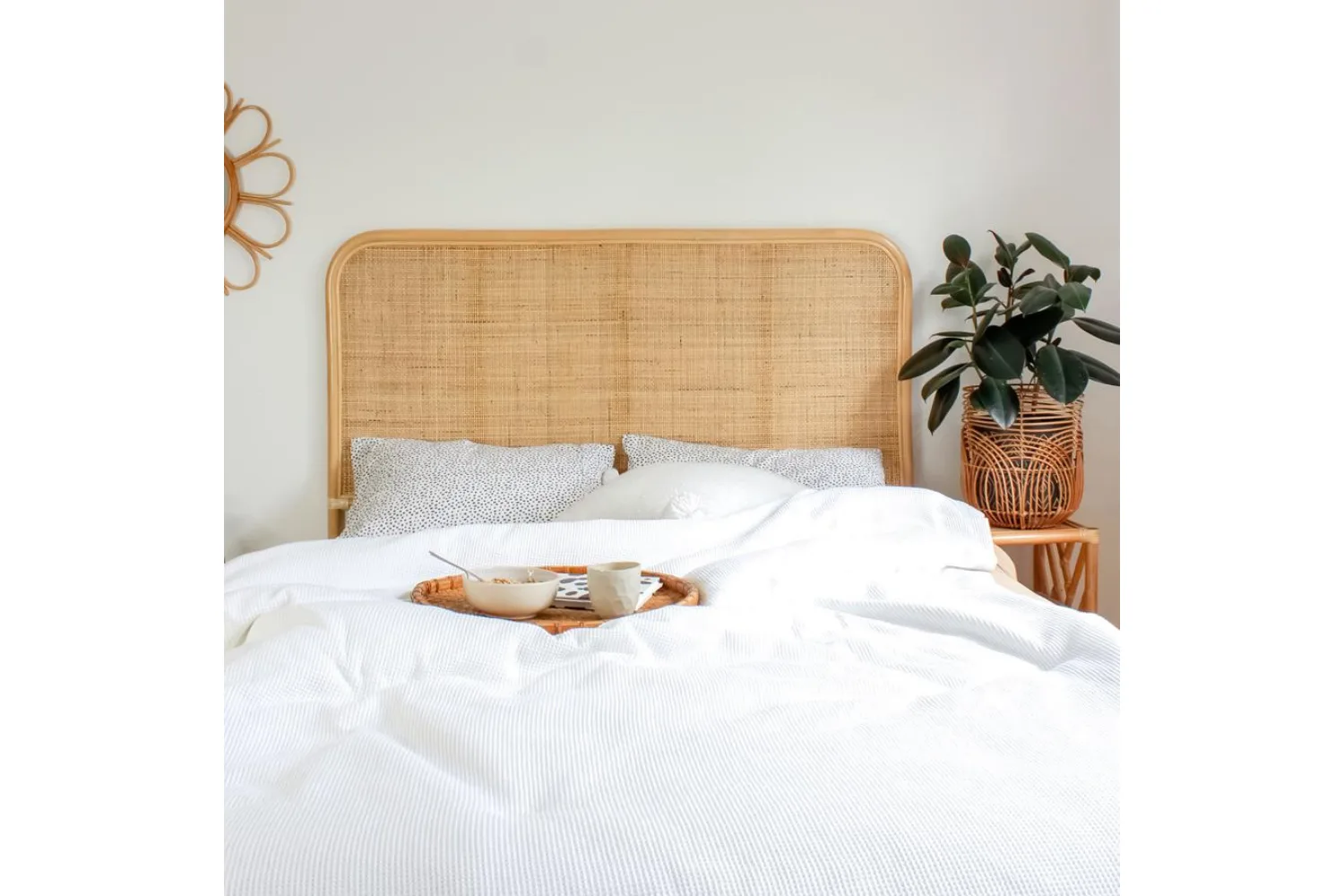 https://www.blackmango.com.au/collections/designer-bed-heads/products/lennox-rectangle-rattan-bedhead-king-single-size-natural