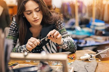 16 craft kits for adults
