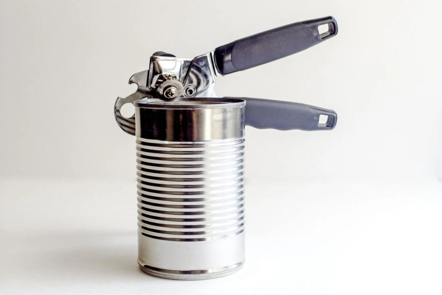 How to clean a can opener