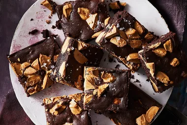 Caramilk macadamia brownies