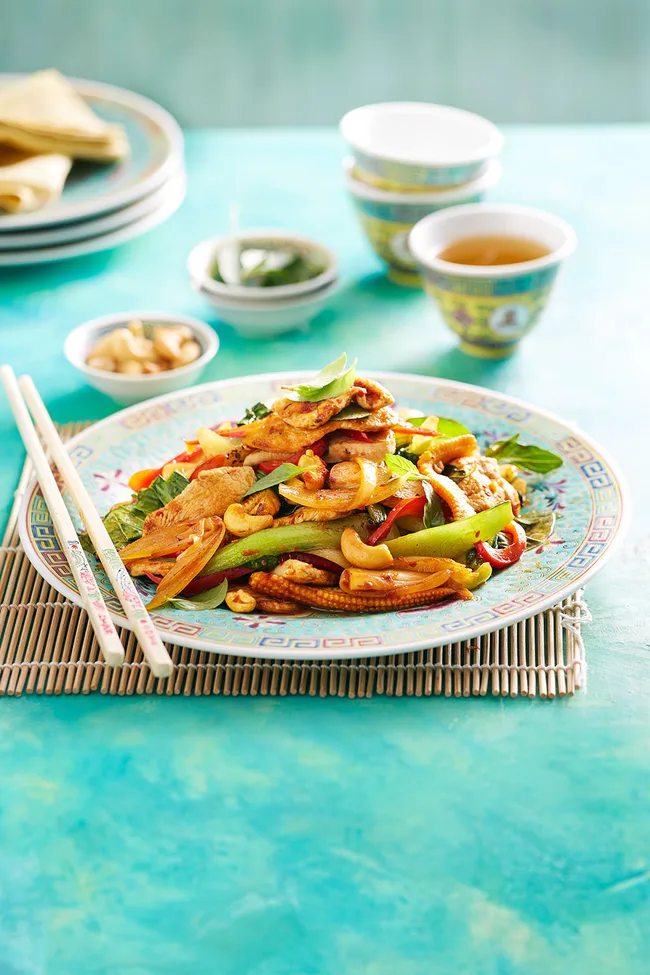 Chilli jam chicken and cashew stir fry