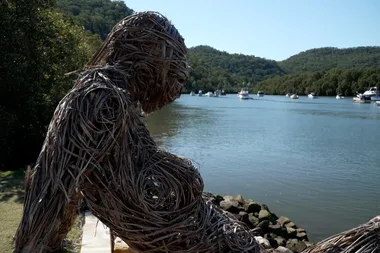 Johanna meets driftwood sculptor Peter Rush