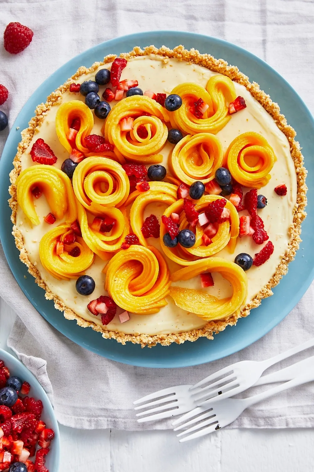 Mango no-bake cheesecake tart