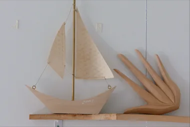 Joh meets sculptor Elise Cameron-Smith