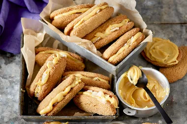 Glistening ginger biscuits with caramel filling