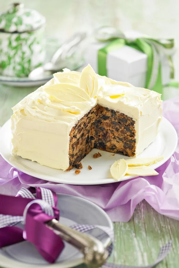 traditional-christmas-cake