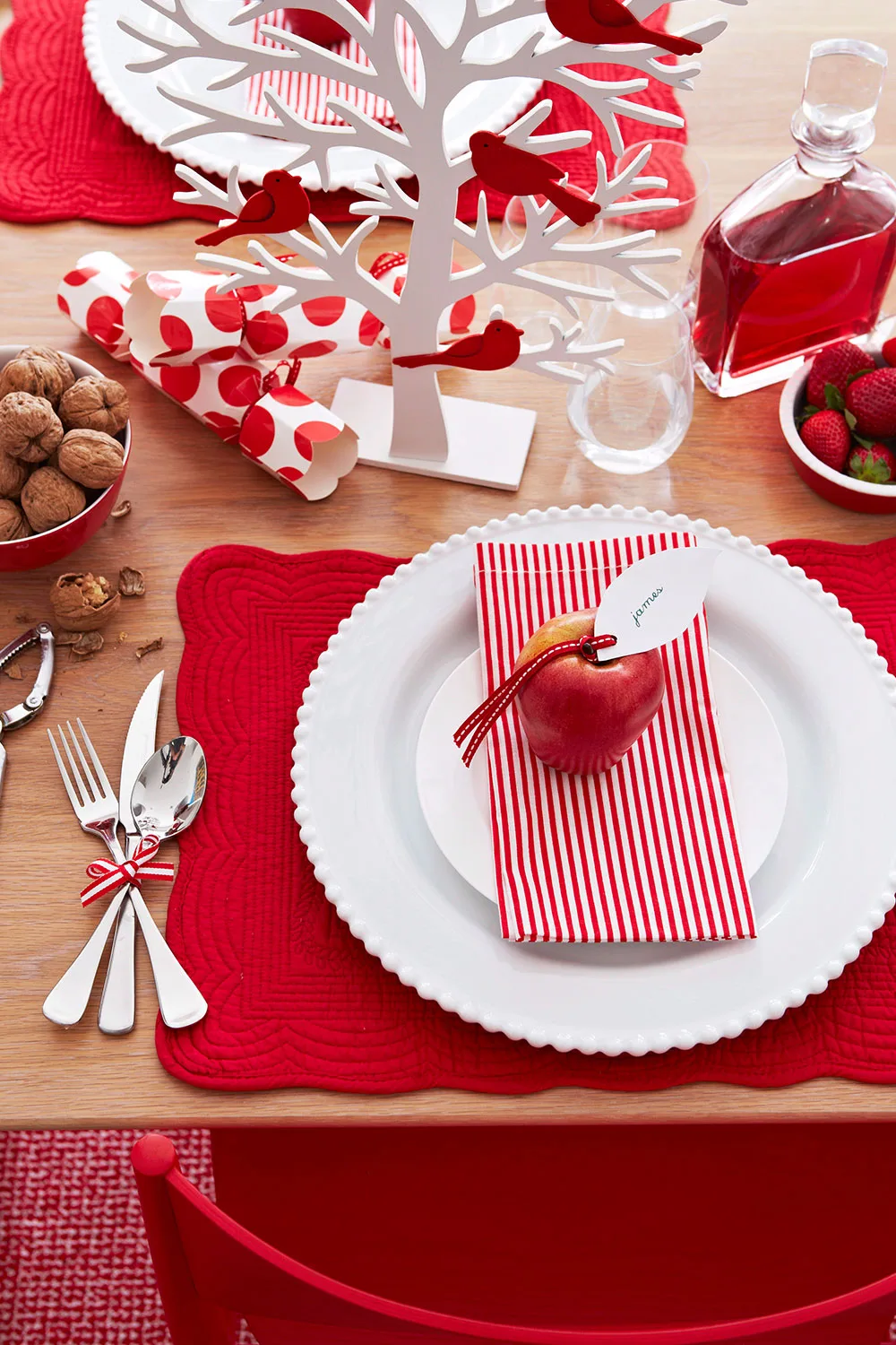 Red and white Christmas table setting