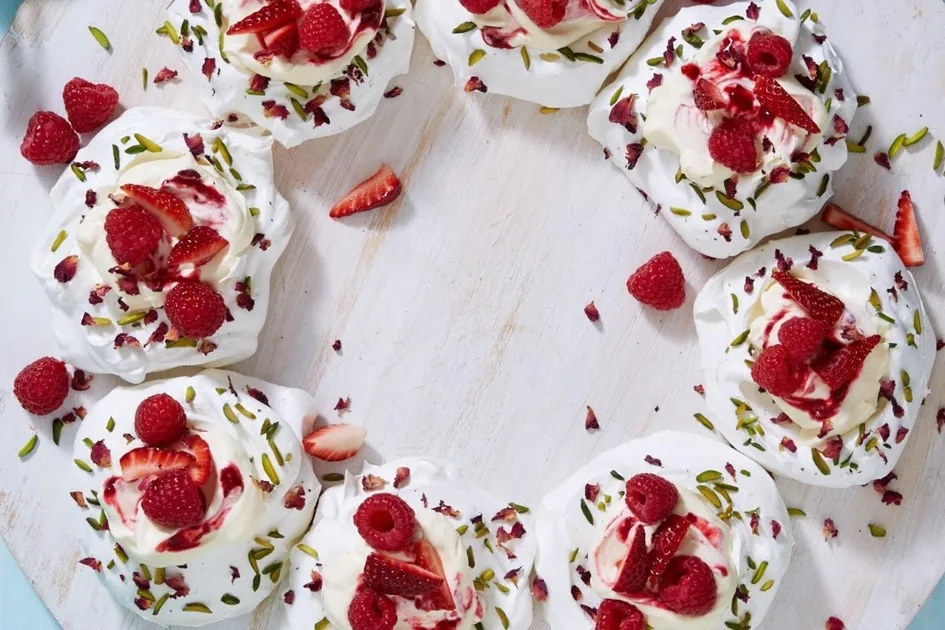 Pistachio and rose petal pavlova wreath recipe Recipe - Better Homes & Gardens Australia