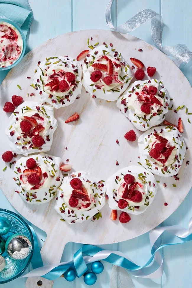 pistachio-and-rose-petal-pavlova-wreath