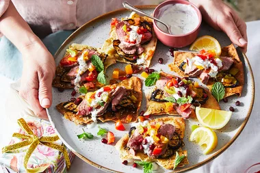 Mini spiced lamb loin on pita crisps