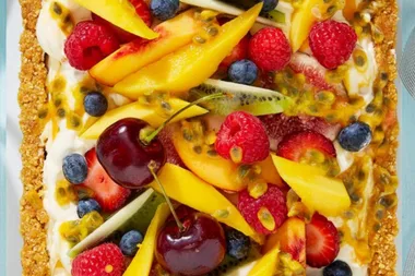 Summer fruit cheesecake with lemon ginger crust