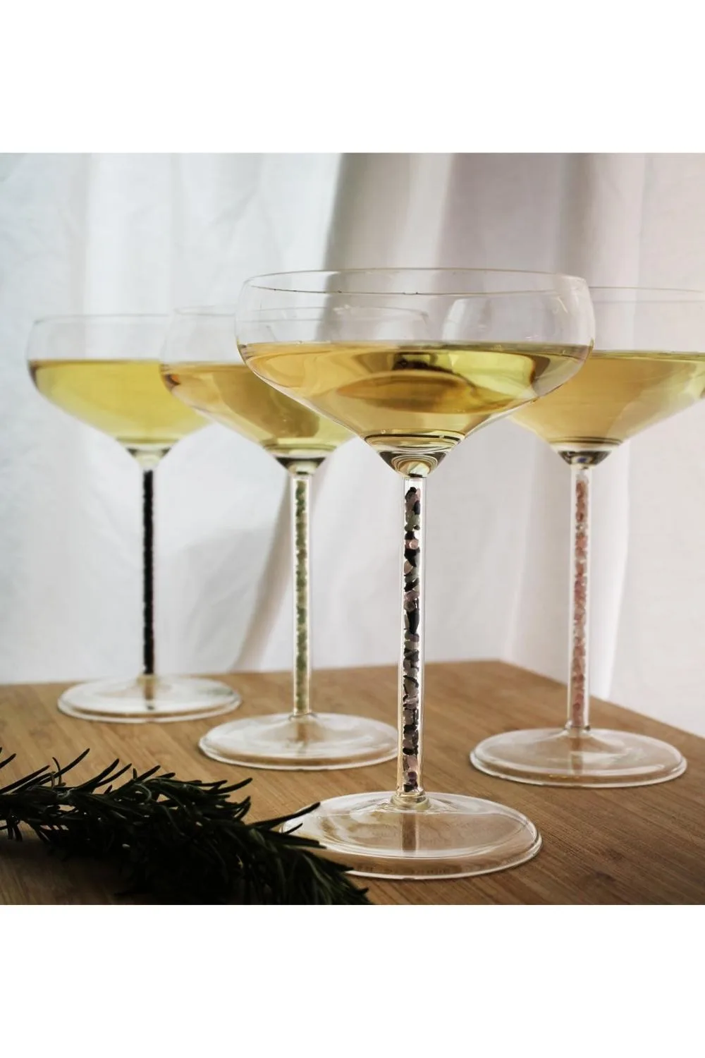 https://greatfool.com.au/collections/cocktail-coupes/products/crystal-stemmed-cocktail-glass-mixed-4-pack
