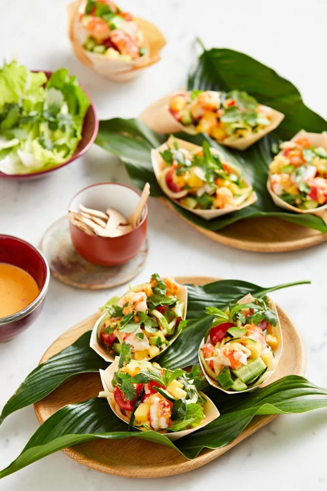 Mango and chilli prawn cups