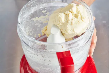 How to make pie dough in a food processor