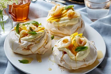 Tropical mini pavlovas