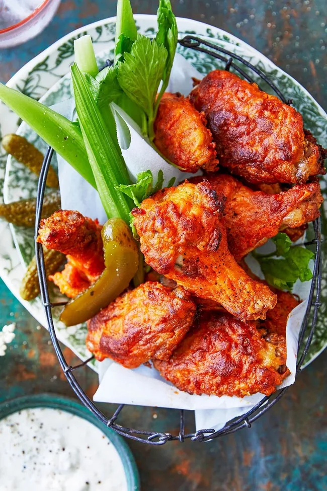 Spicy chicken drumettes with yoghurt ranch dressing